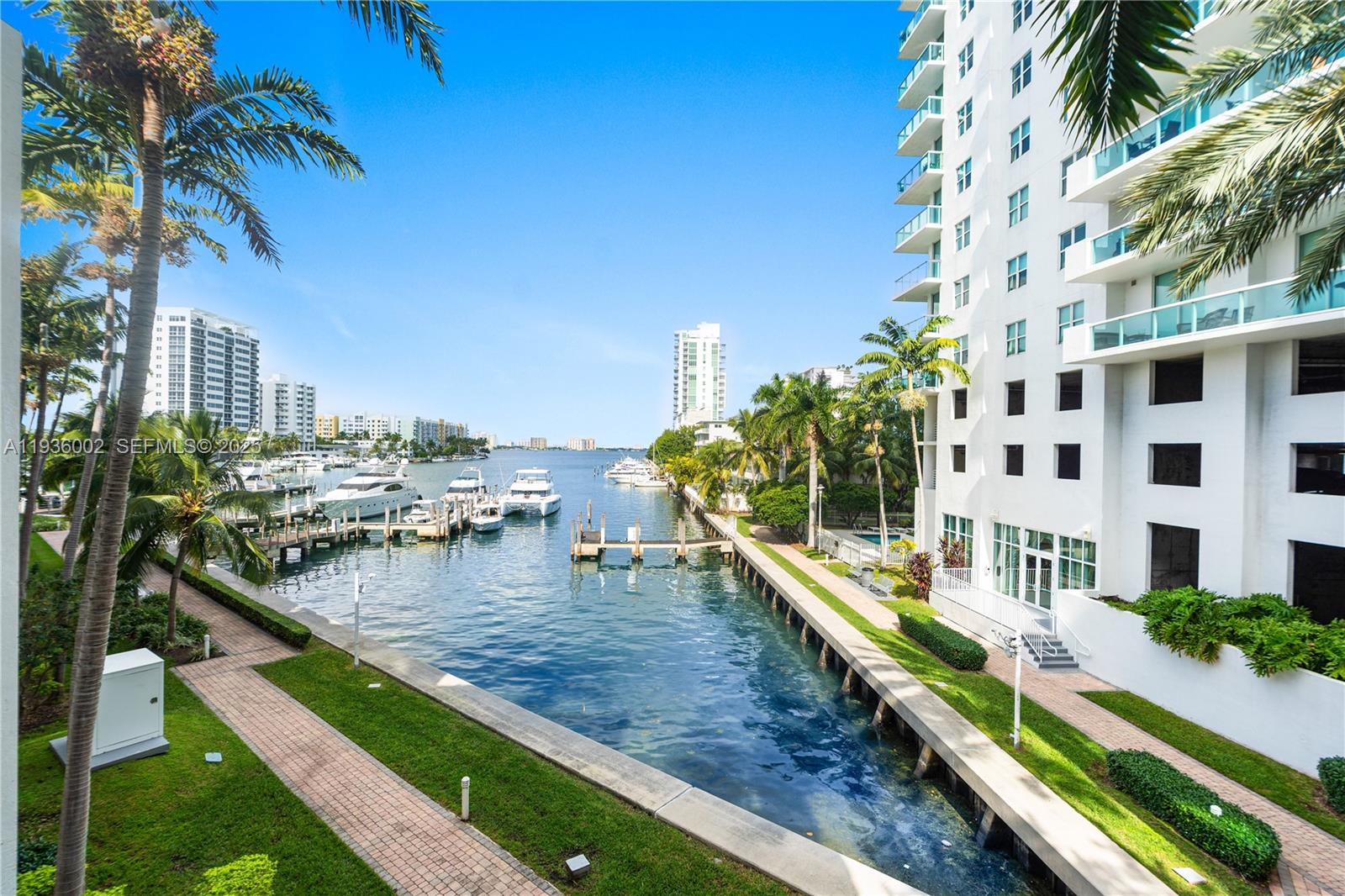 7918 Harbor Is Dr #212 North Bay Village, FL 33141