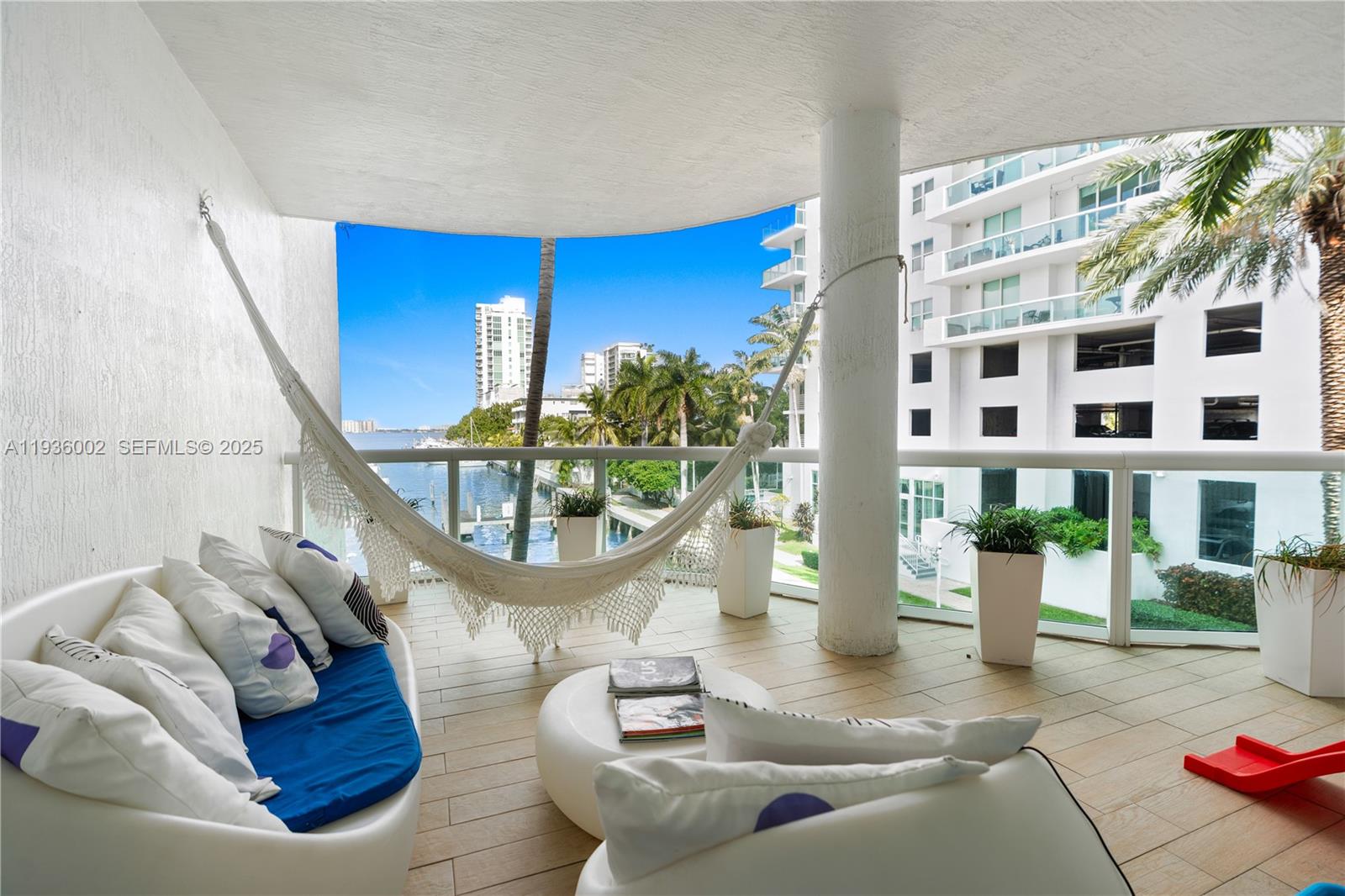 7918 Harbor Is Dr #212 North Bay Village, FL 33141