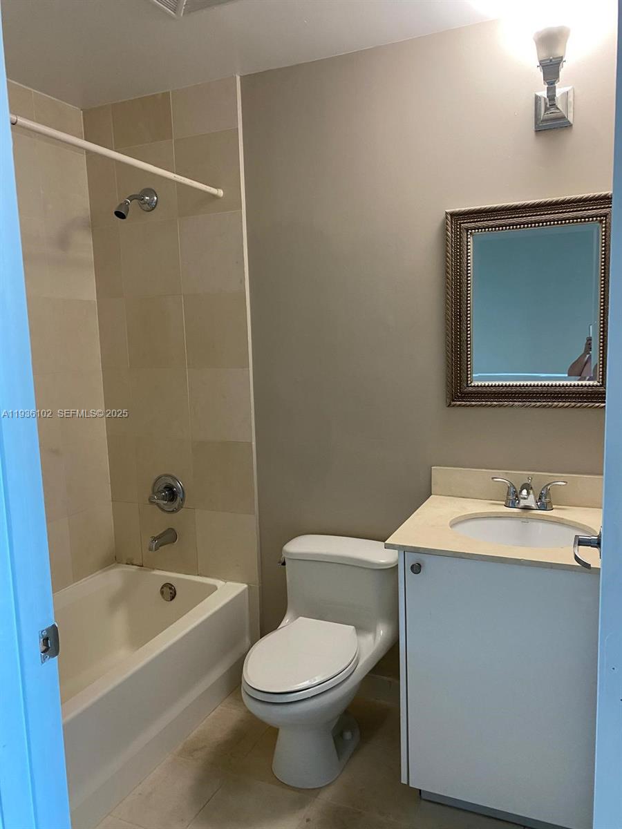 image Infinity at Brickell9