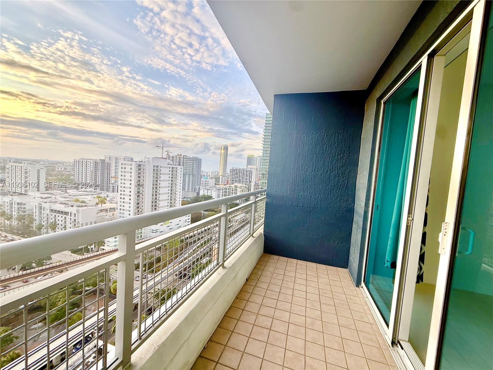 image Infinity at Brickell16