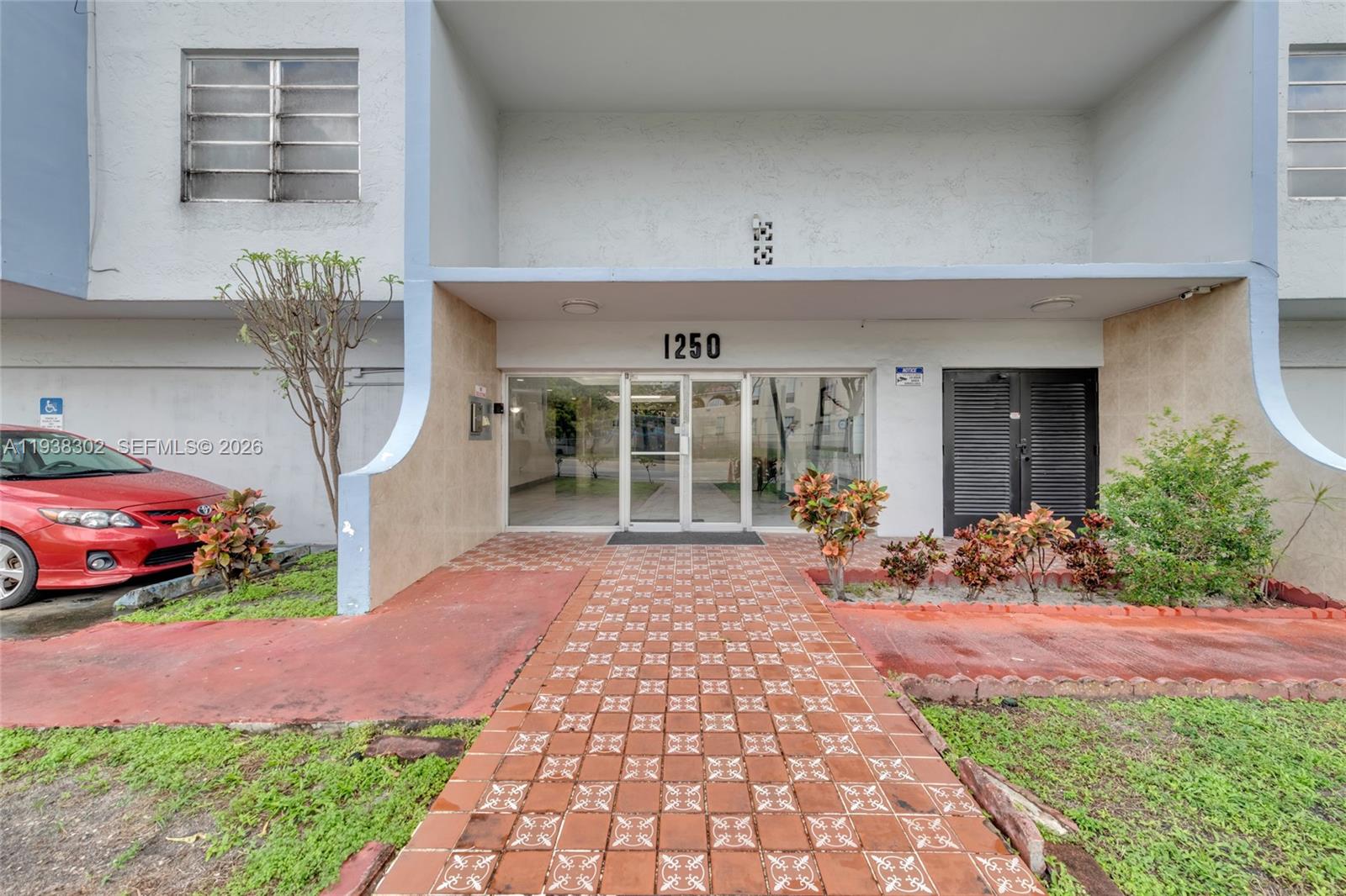 1250 NE 125th St #311C North Miami, FL 33161