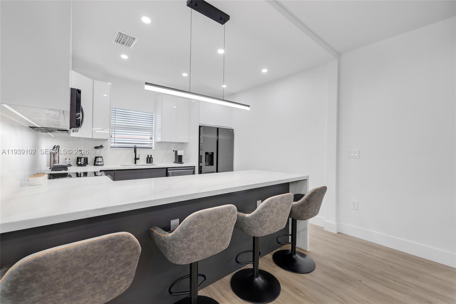 121 NW 53rd St Miami, FL 33127