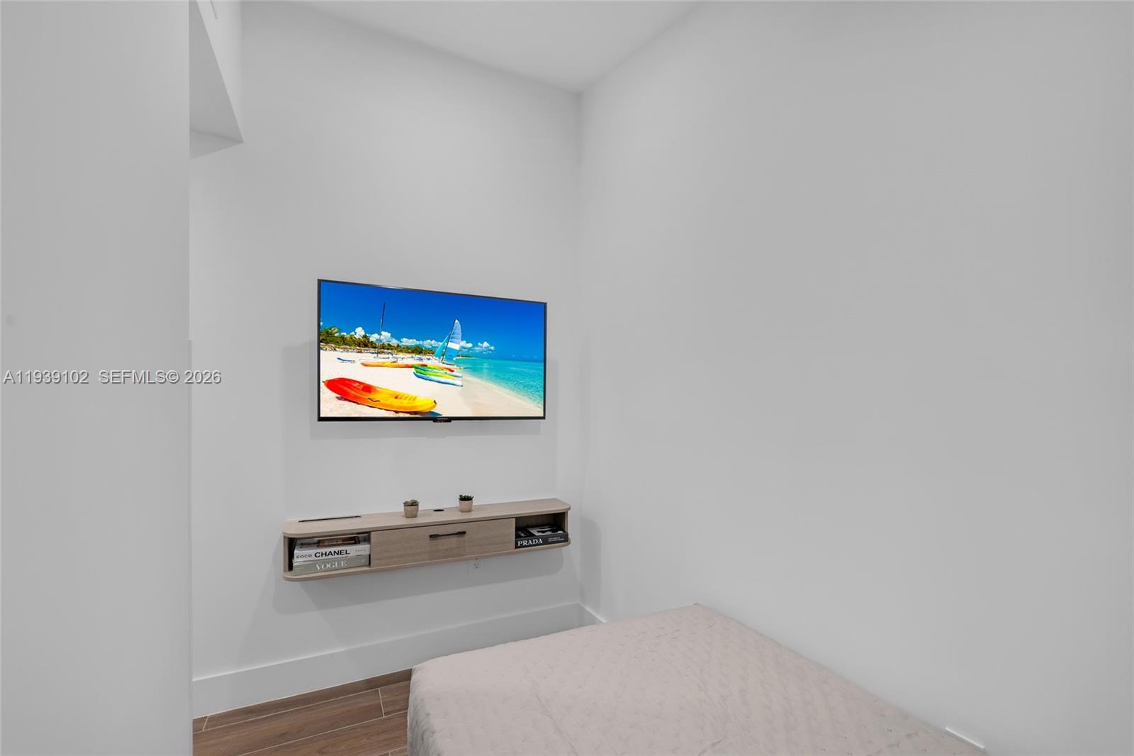 121 NW 53rd St Miami, FL 33127