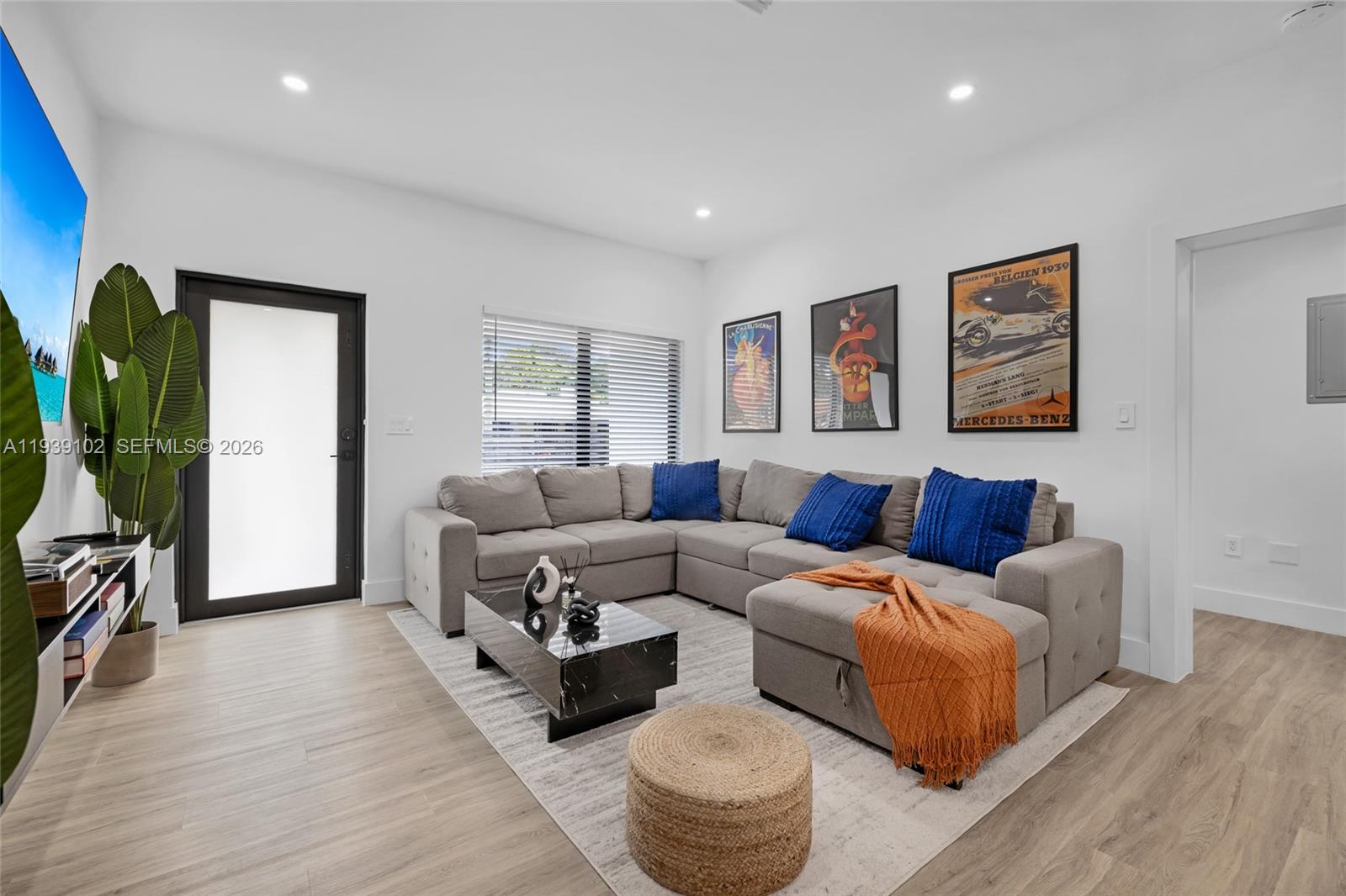 121 NW 53rd St Miami, FL 33127