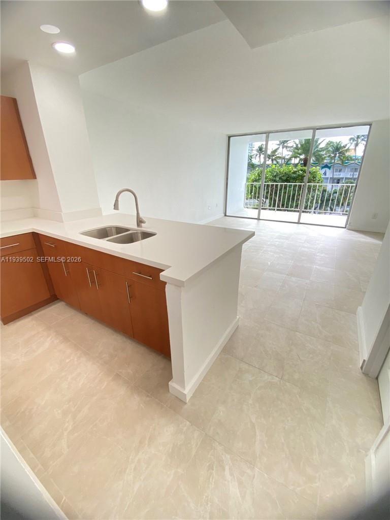 1865 79th St Cswy #3F North Bay Village, FL 33141