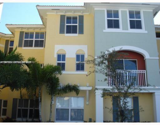 11102 NW 83rd St #207