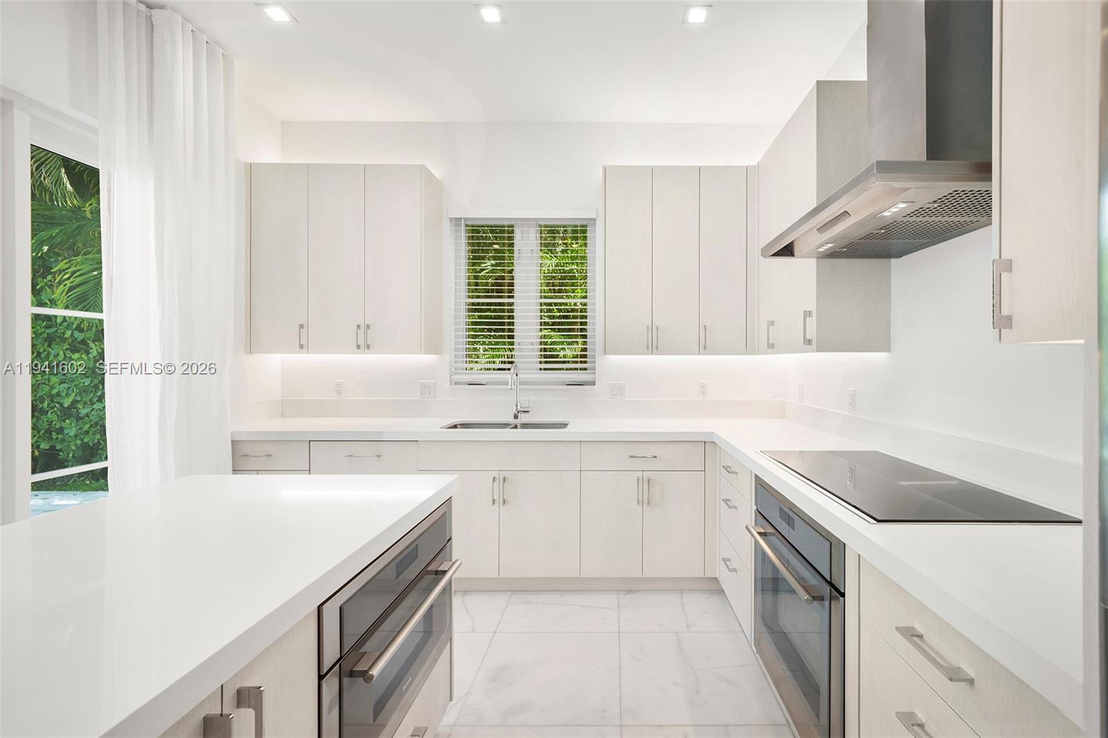 315 Santander Ave #311 Coral Gables, FL 33134