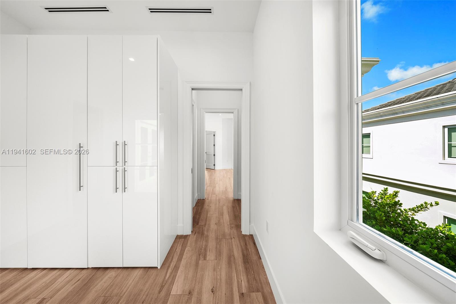 315 Santander Ave #311 Coral Gables, FL 33134