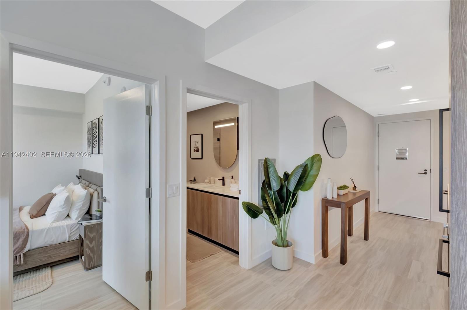 image 72 Park Condo2