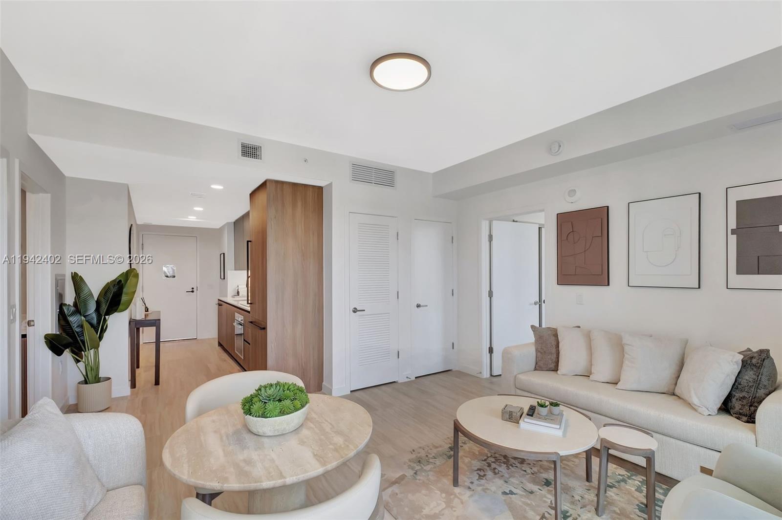 image 72 Park Condo4