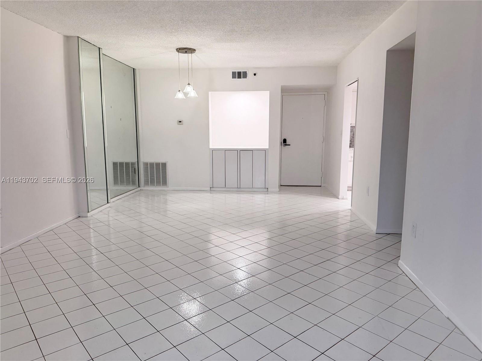 919 Hillcrest Dr #304 Hollywood, FL 33021