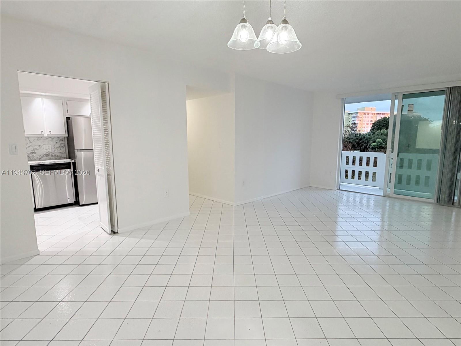 919 Hillcrest Dr #304 Hollywood, FL 33021