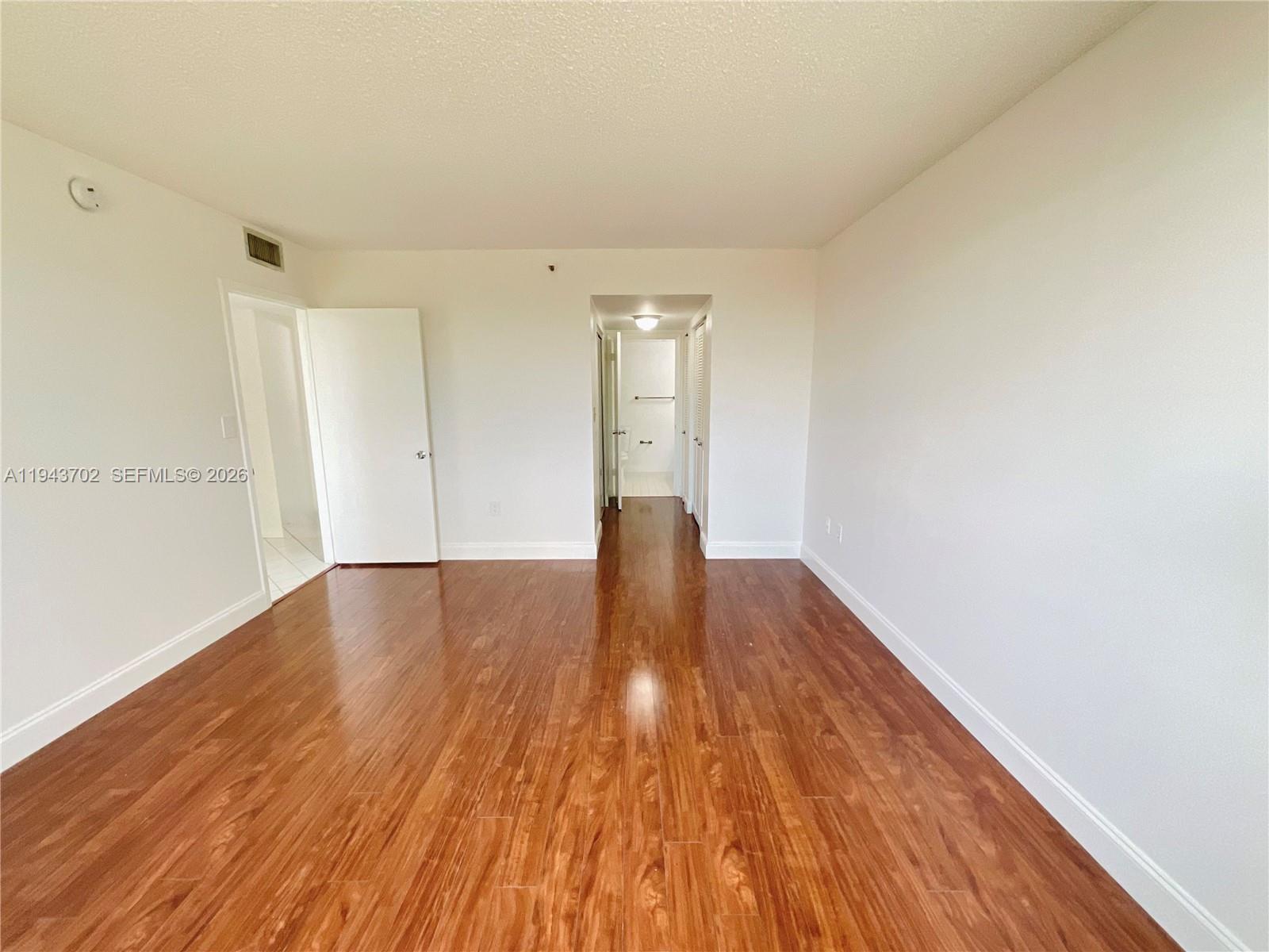 919 Hillcrest Dr #304 Hollywood, FL 33021