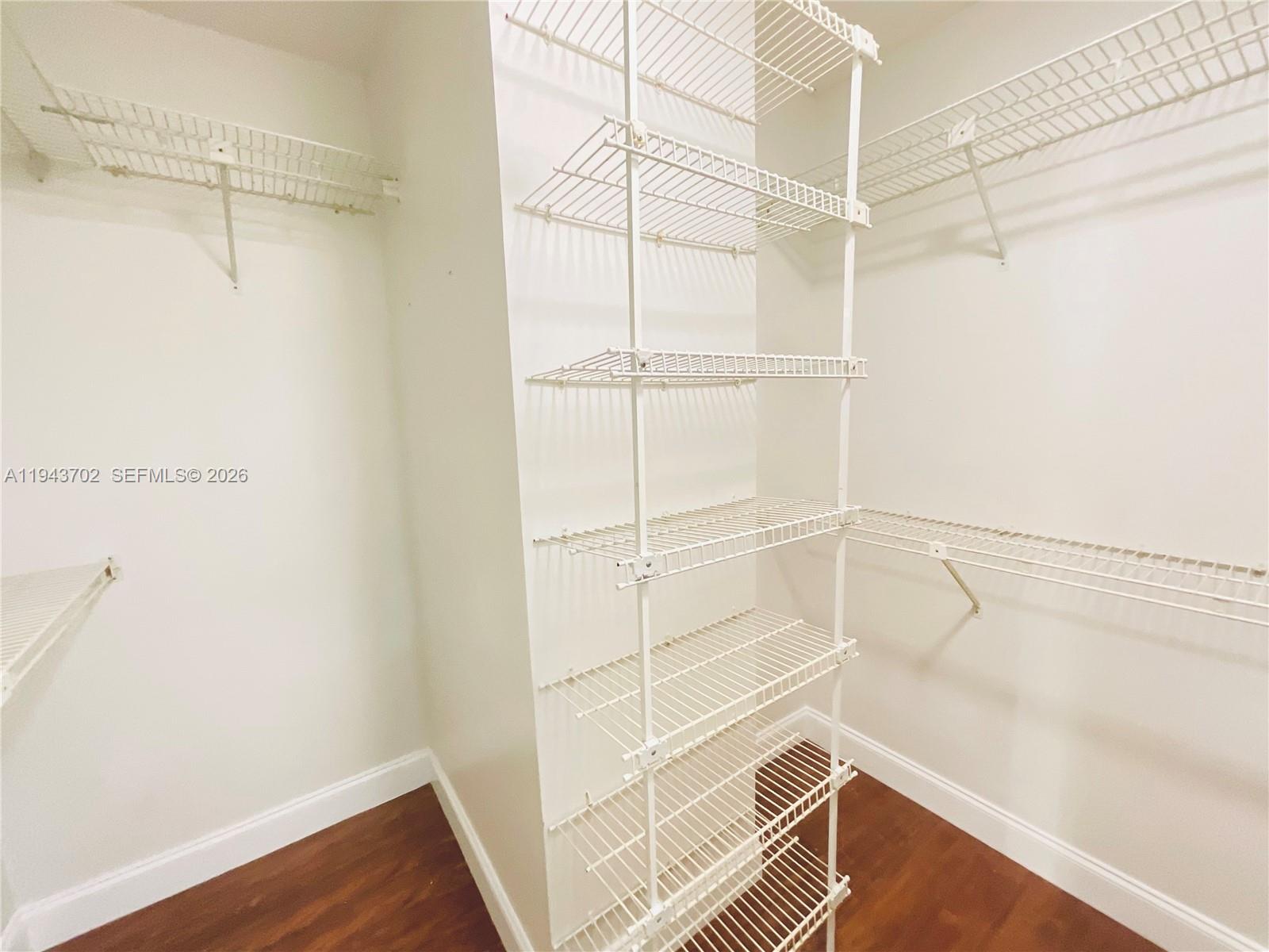 919 Hillcrest Dr #304 Hollywood, FL 33021