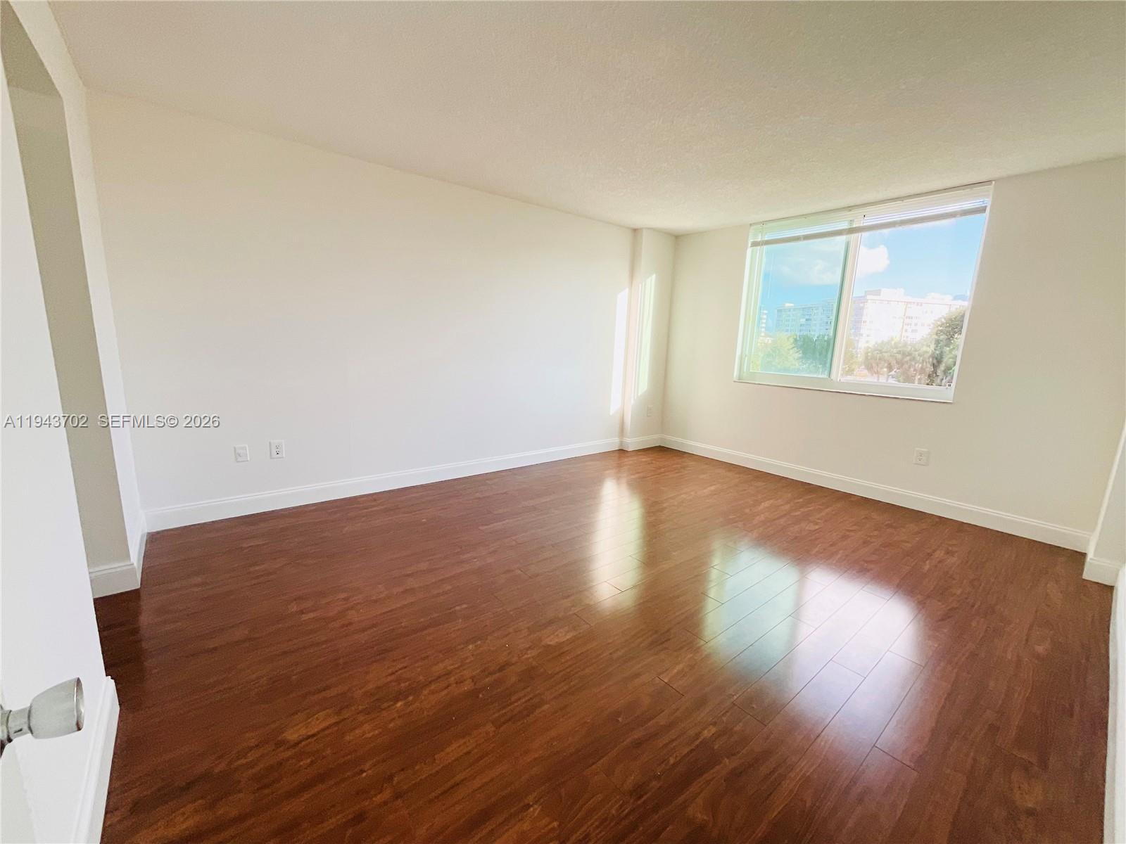 919 Hillcrest Dr #304 Hollywood, FL 33021