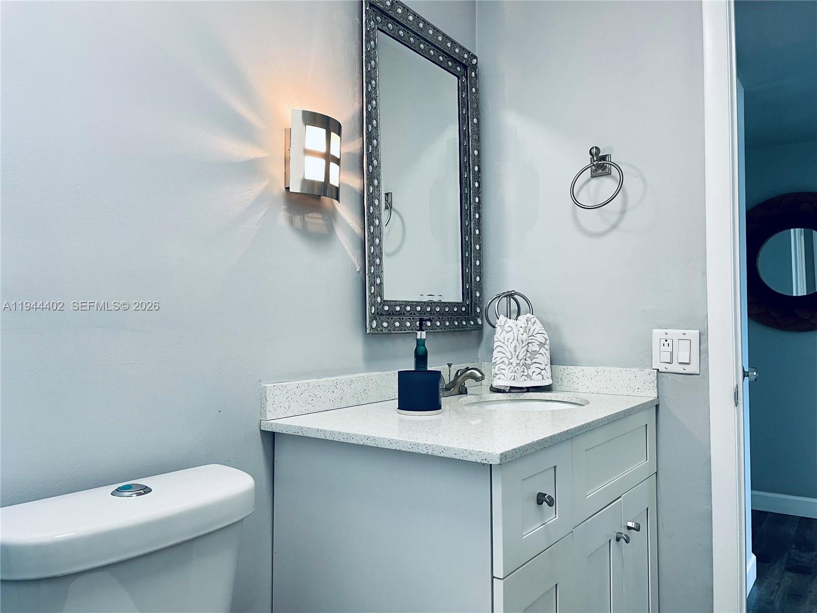 2300 Park Ln #201 Hollywood, FL 33021