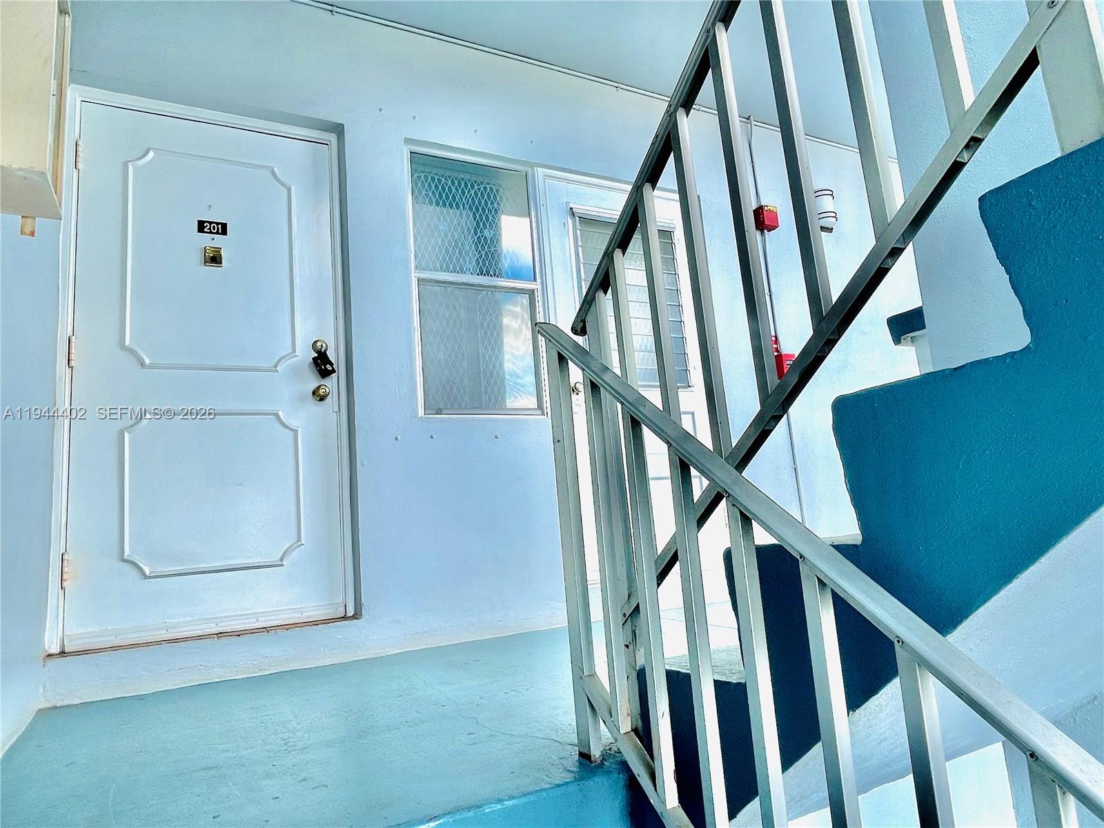 2300 Park Ln #201 Hollywood, FL 33021