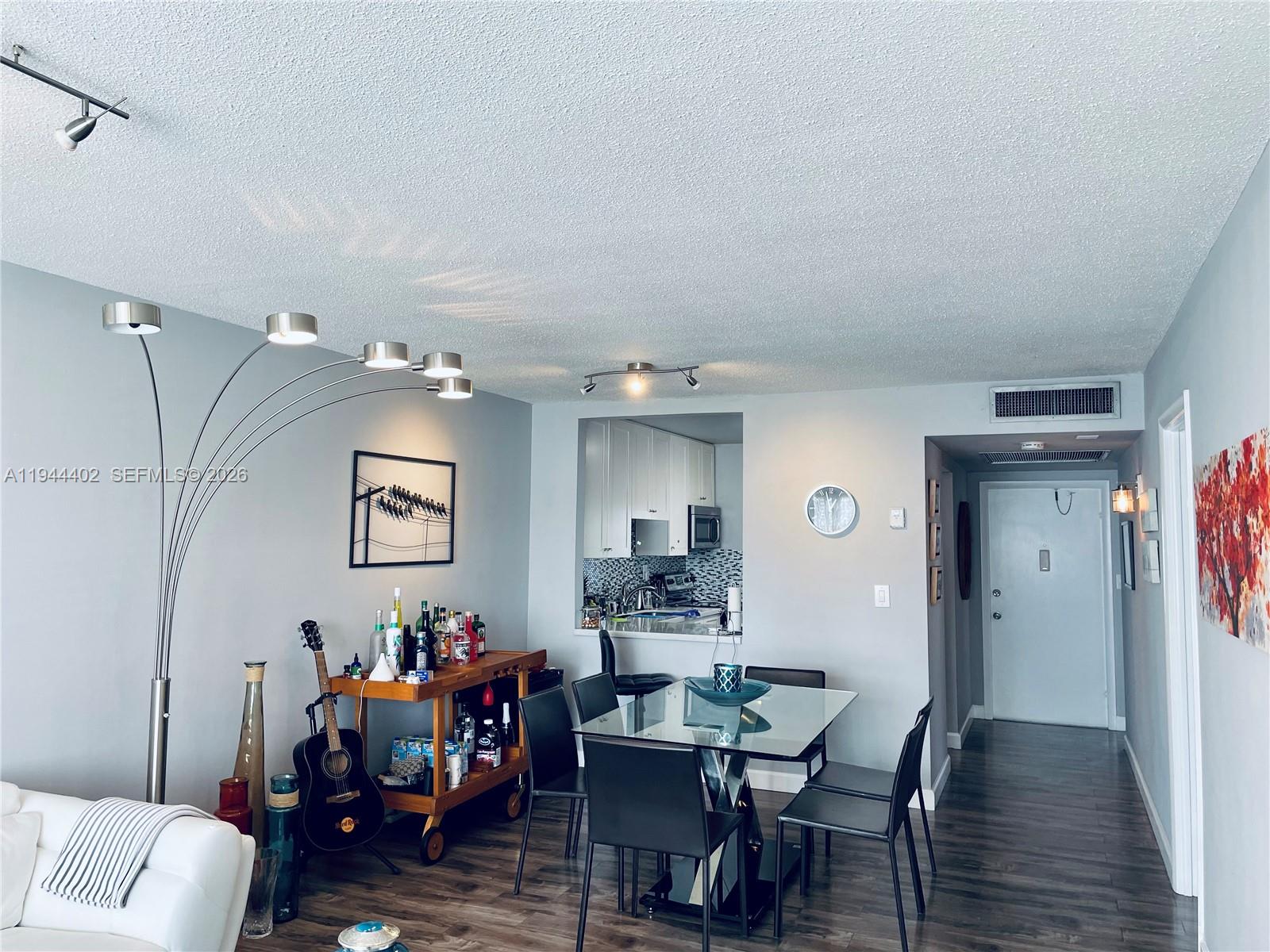 2300 Park Ln #201 Hollywood, FL 33021