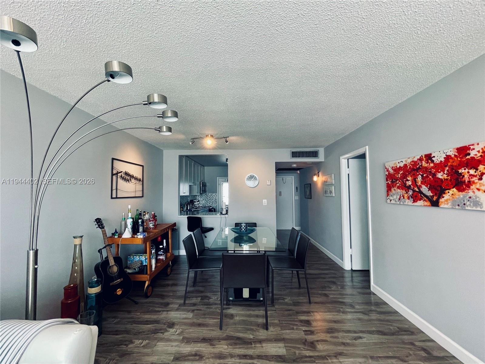 2300 Park Ln #201 Hollywood, FL 33021