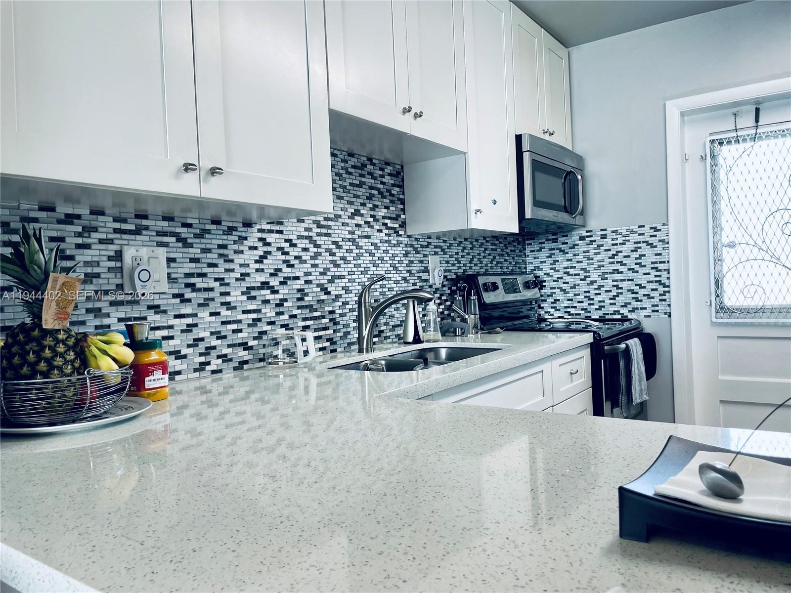 2300 Park Ln #201 Hollywood, FL 33021