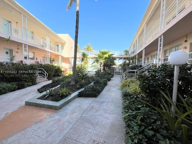 6881 Bay Dr #1 Miami Beach, FL 33141