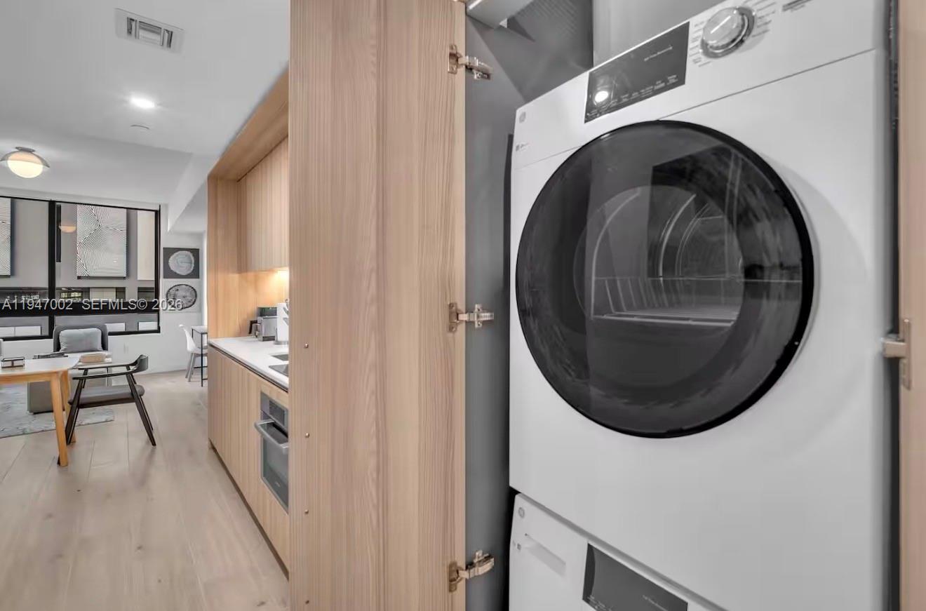 225 N Miami Ave #1102 Miami, FL 33128