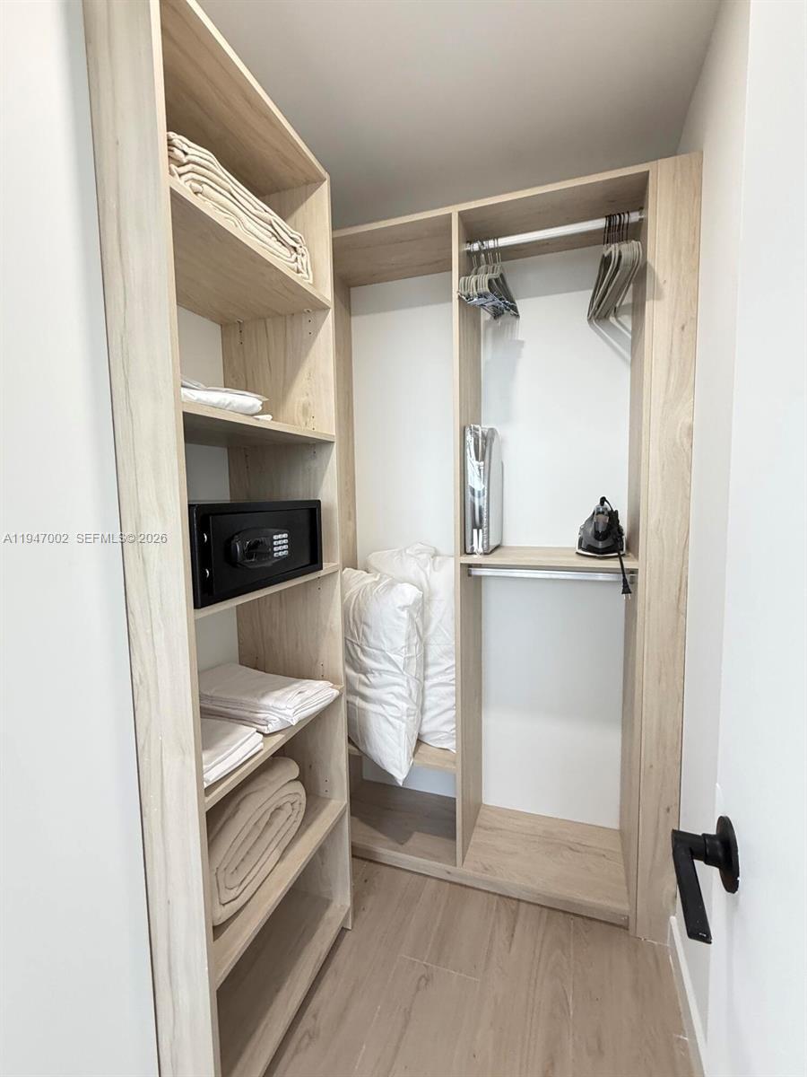 225 N Miami Ave #1102 Miami, FL 33128