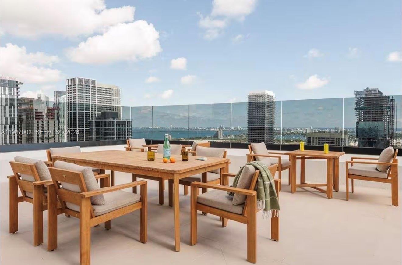 225 N Miami Ave #1102 Miami, FL 33128