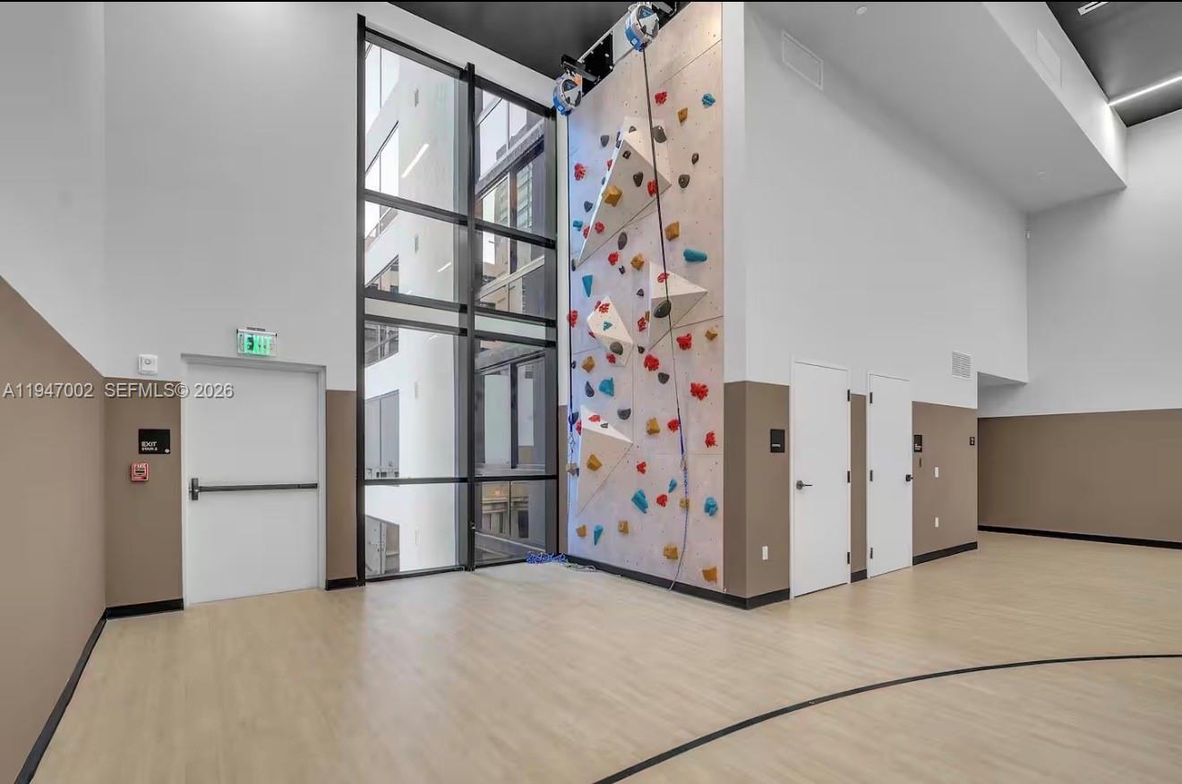 225 N Miami Ave #1102 Miami, FL 33128