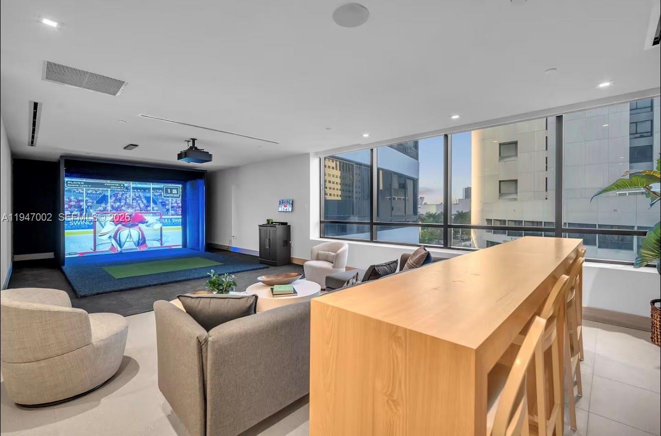 225 N Miami Ave #1102 Miami, FL 33128