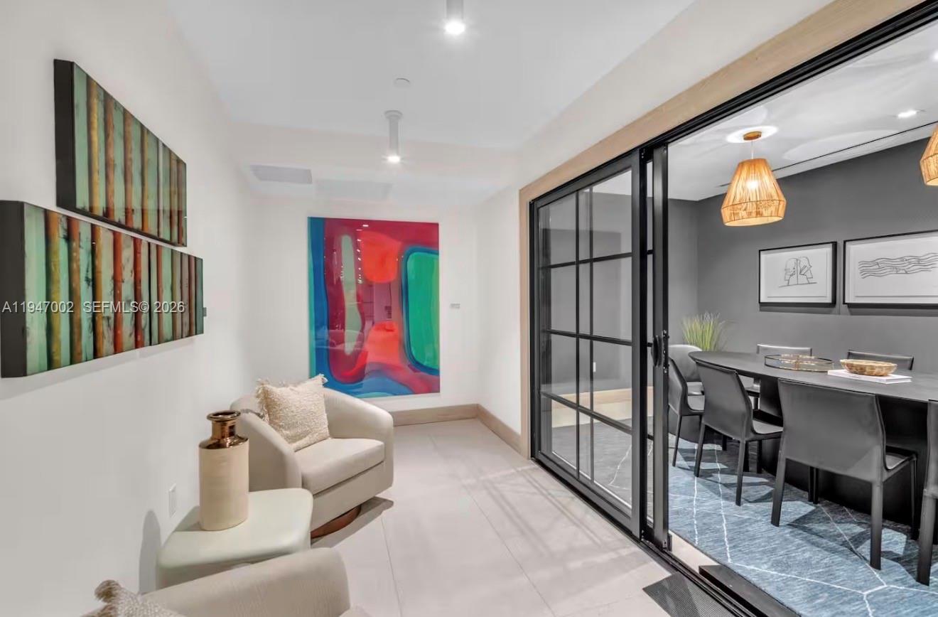 225 N Miami Ave #1102 Miami, FL 33128