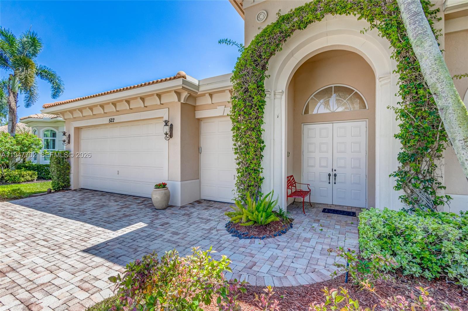 522 Les Jardin Dr Palm Beach Gardens, FL 33410