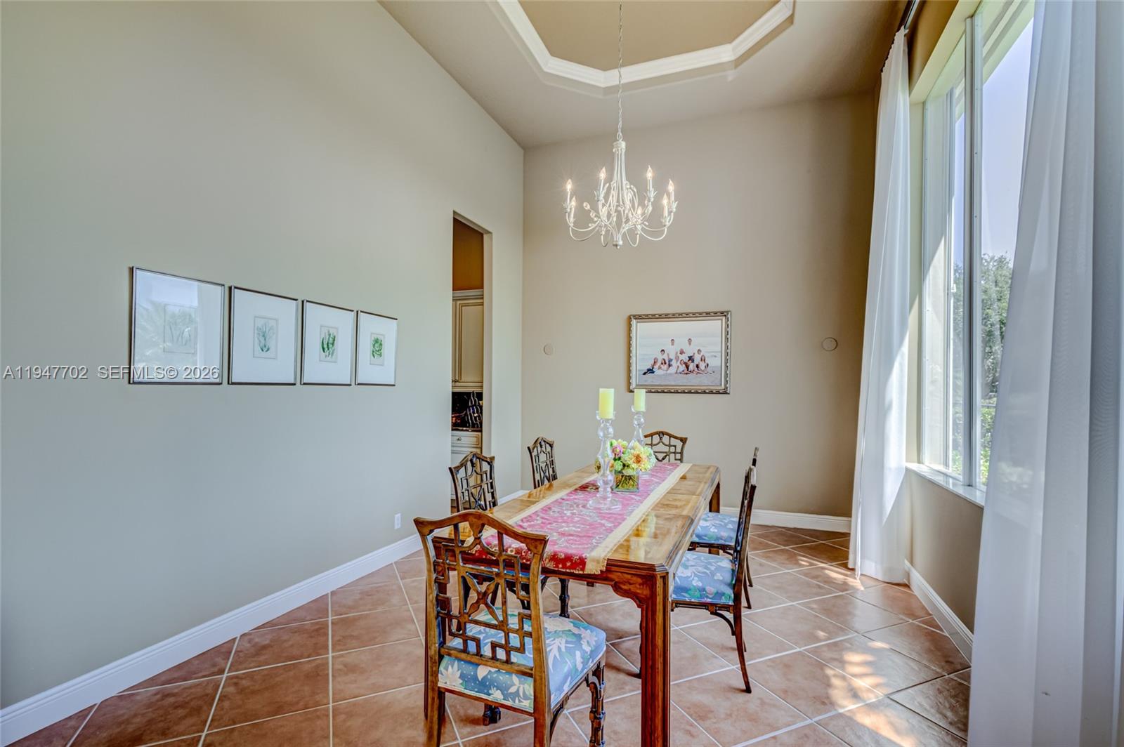 522 Les Jardin Dr Palm Beach Gardens, FL 33410