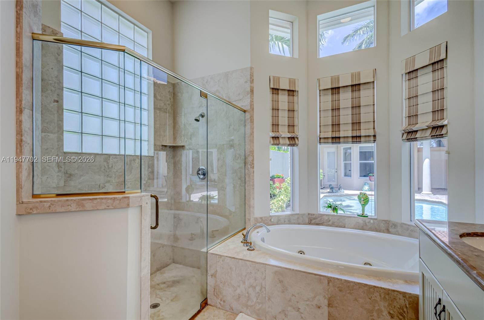 522 Les Jardin Dr Palm Beach Gardens, FL 33410