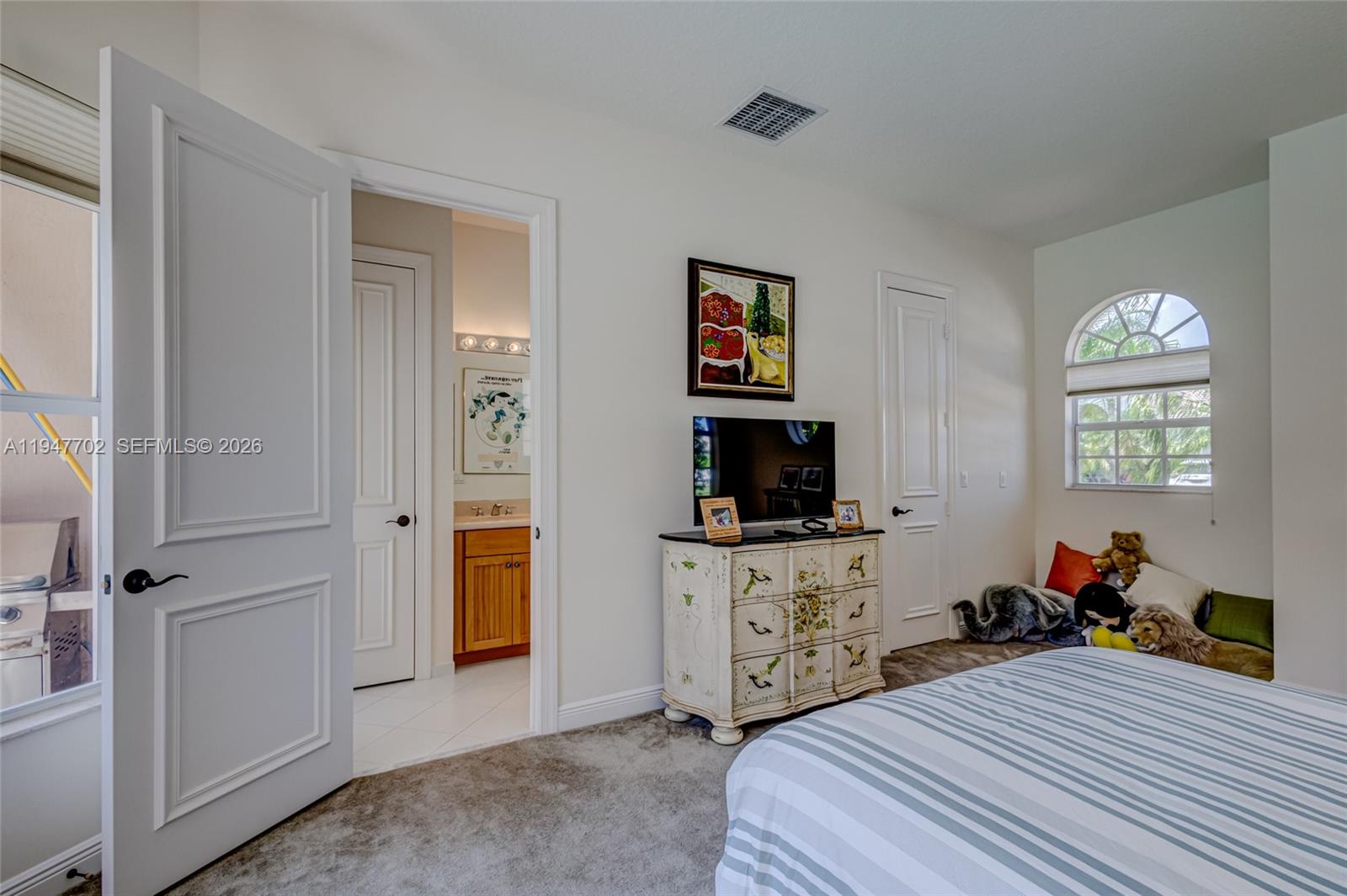 522 Les Jardin Dr Palm Beach Gardens, FL 33410