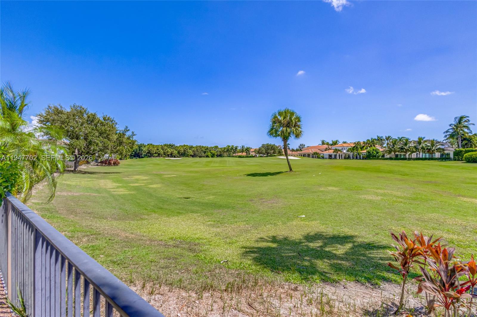 522 Les Jardin Dr Palm Beach Gardens, FL 33410
