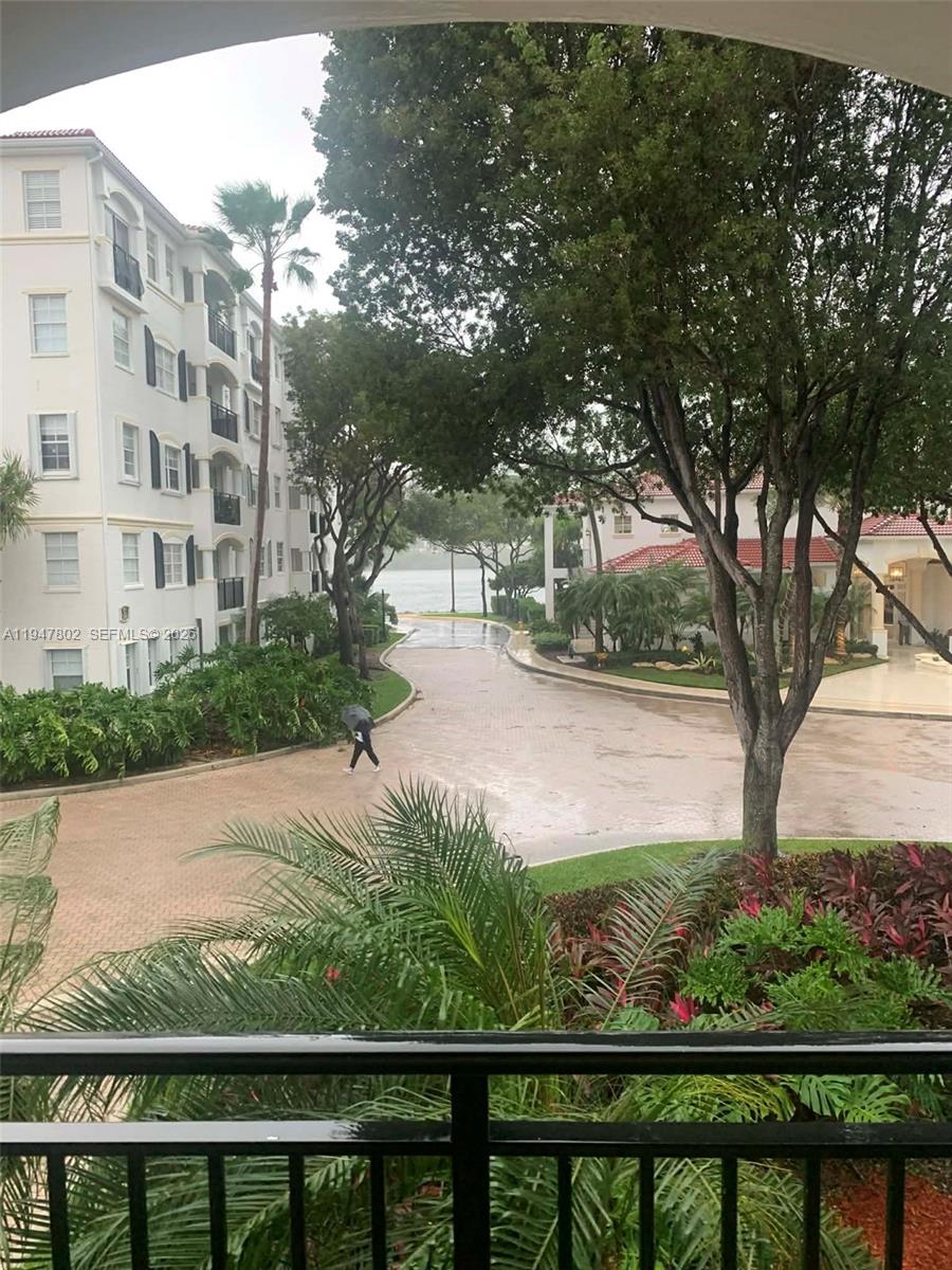 3235 NE 184th St #11201 Aventura, FL 33160