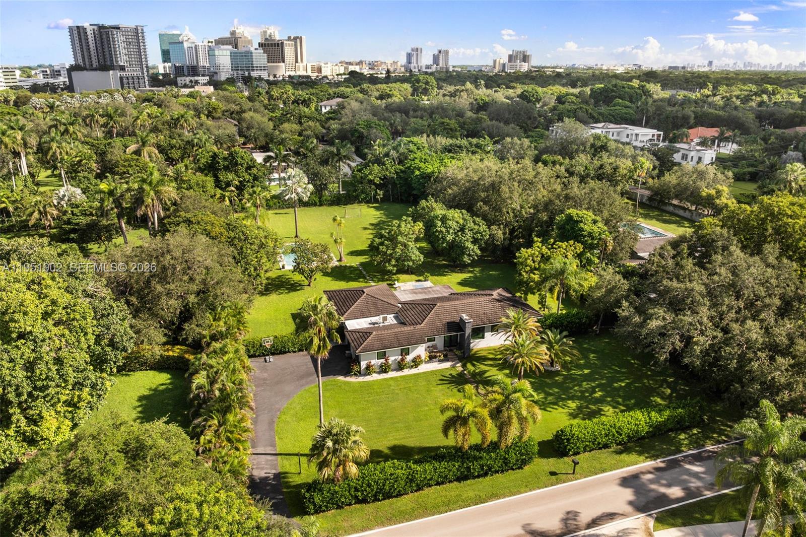 7325 SW 102nd St Pinecrest, FL 33156