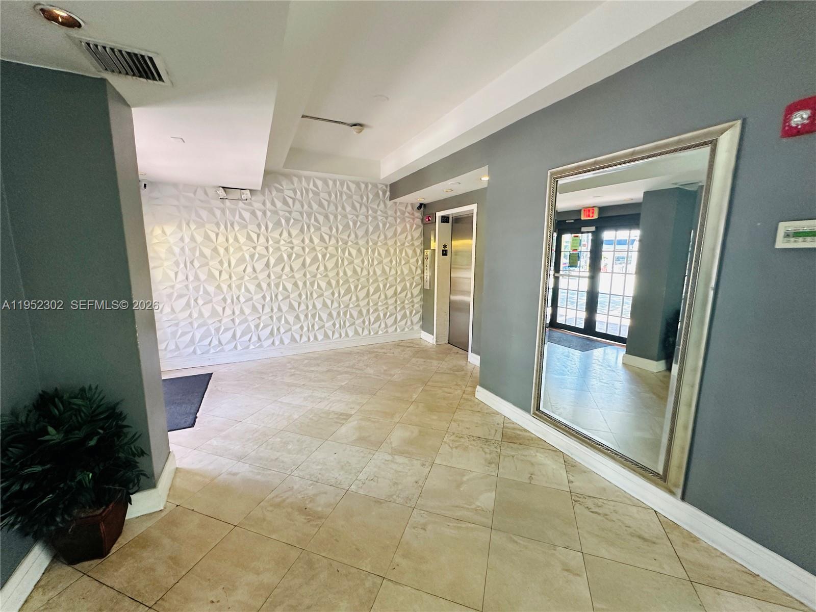 710 Washington Ave #319 Miami Beach, FL 33139