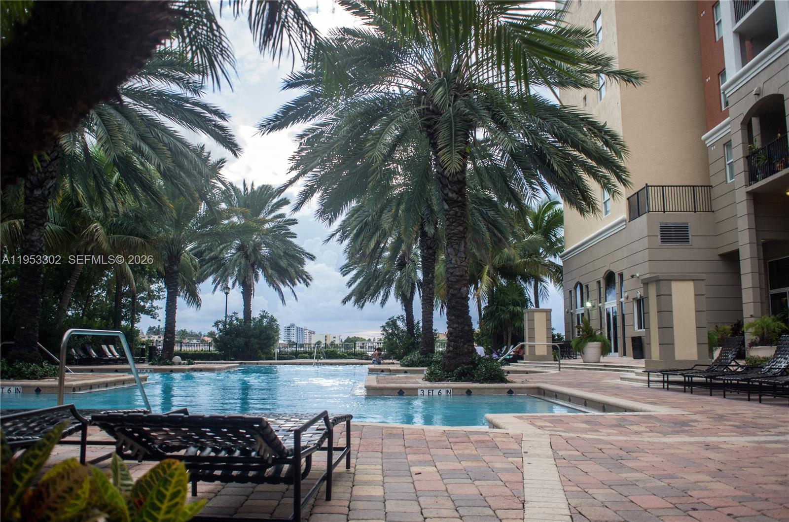 image Porto Bellagio Condo25