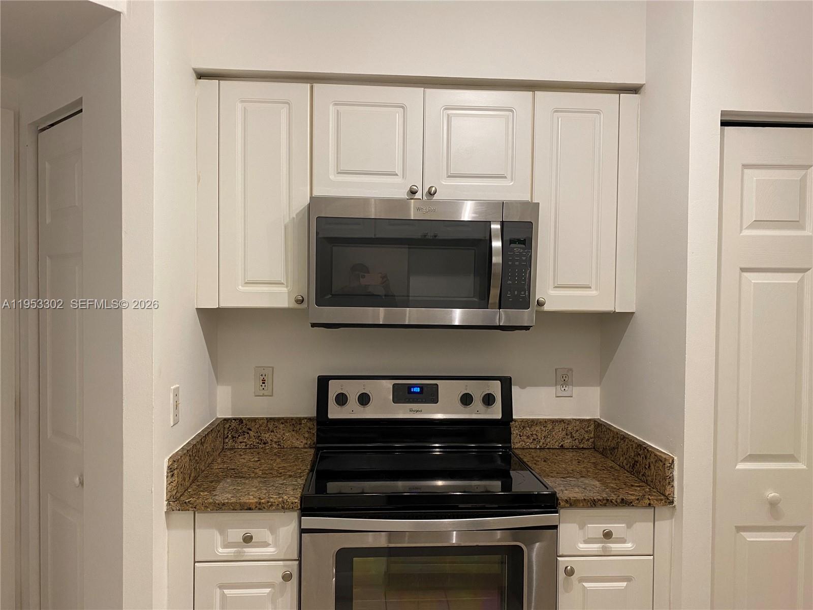 image Porto Bellagio Condo3