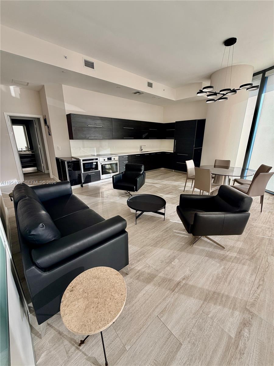 image Brickell Heights East33