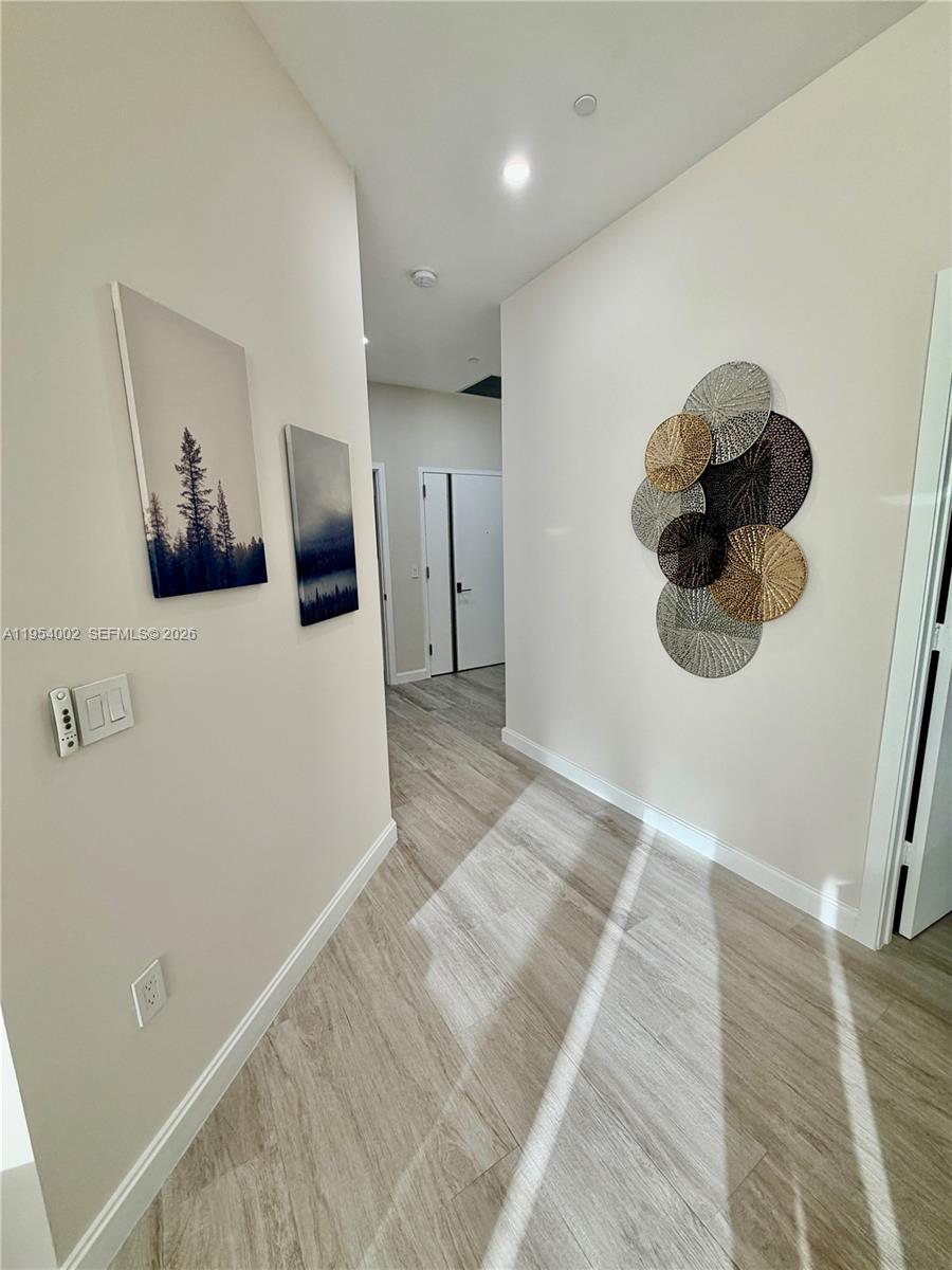 image Brickell Heights East35