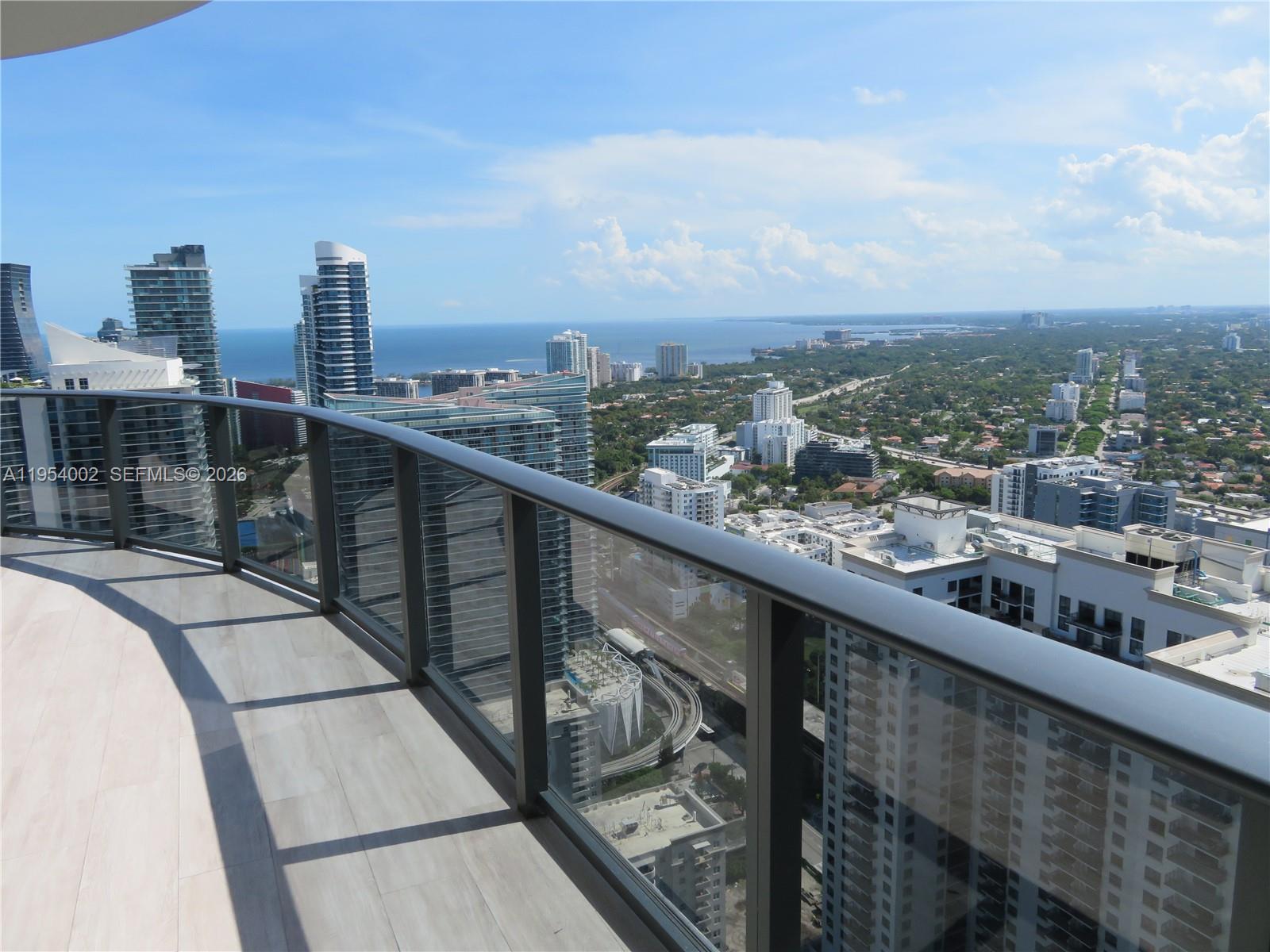 image Brickell Heights East42