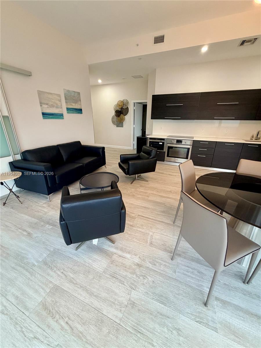 image Brickell Heights East5