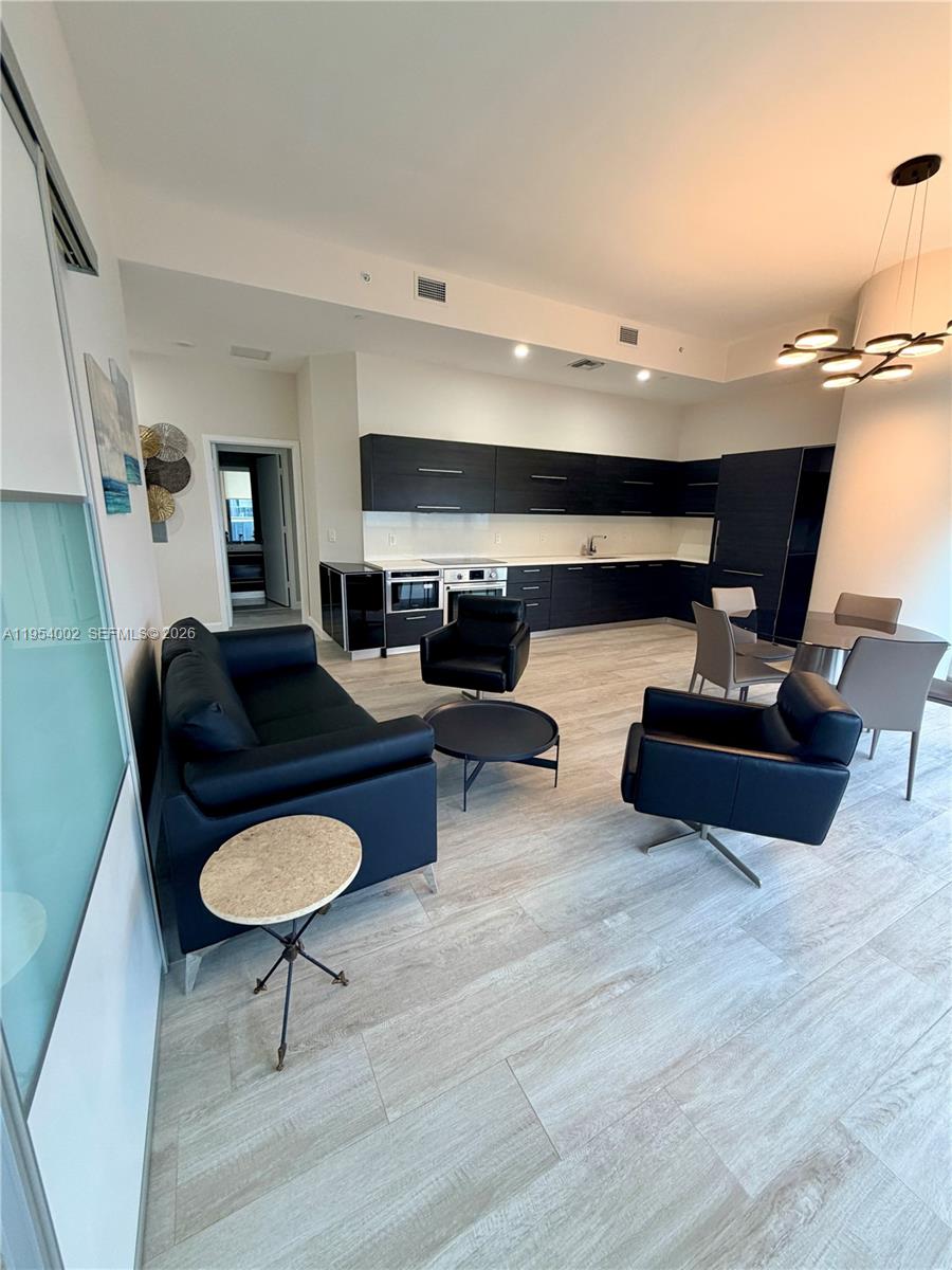 image Brickell Heights East8