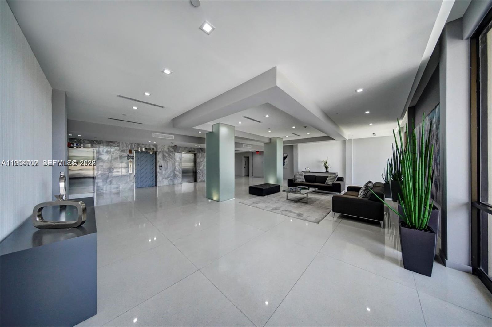 20379 W Country Clb Dr #1433 Aventura, FL 33180