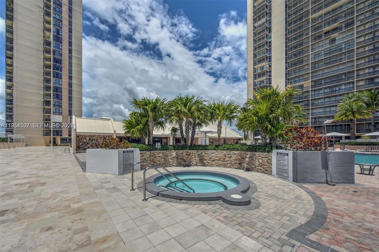 20379 W Country Clb Dr #1433 Aventura, FL 33180