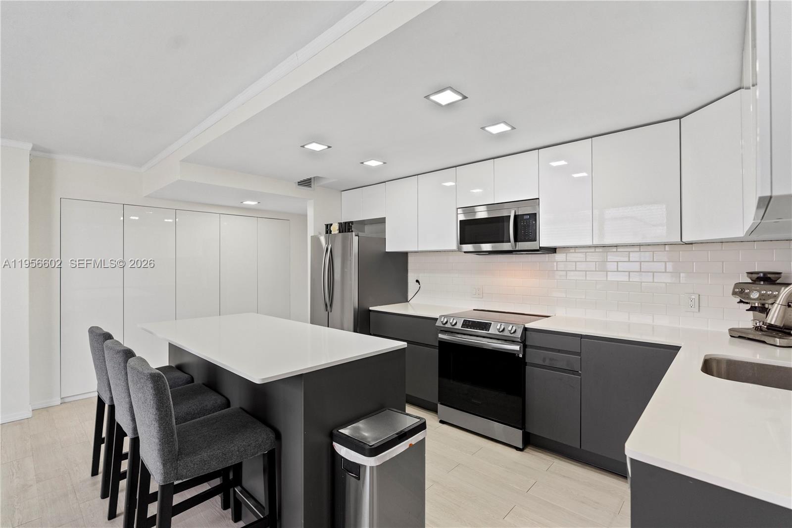 3440 NE 192nd St #5P-A