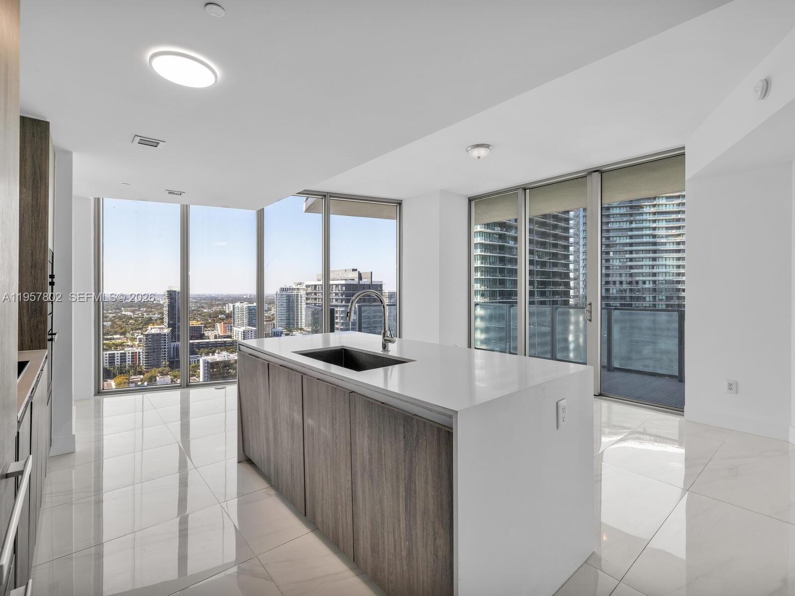 2900 NE 7th Ave #3301 Miami, FL 33137